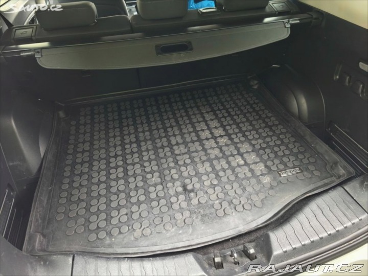 SsangYong Tivoli tovární záruka 4/29, odpo 1800