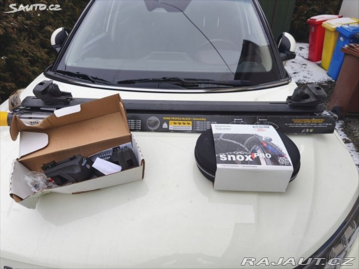 SsangYong Tivoli tovární záruka 4/29, odpo 1800