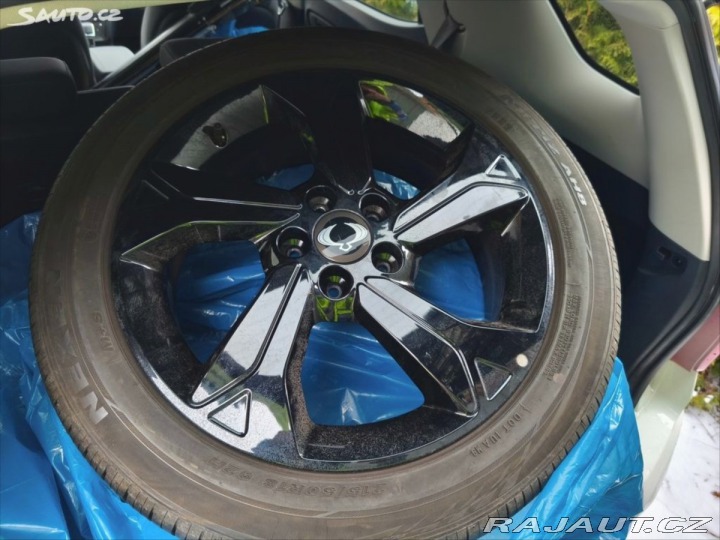 SsangYong Tivoli tovární záruka 4/29, odpo 1800