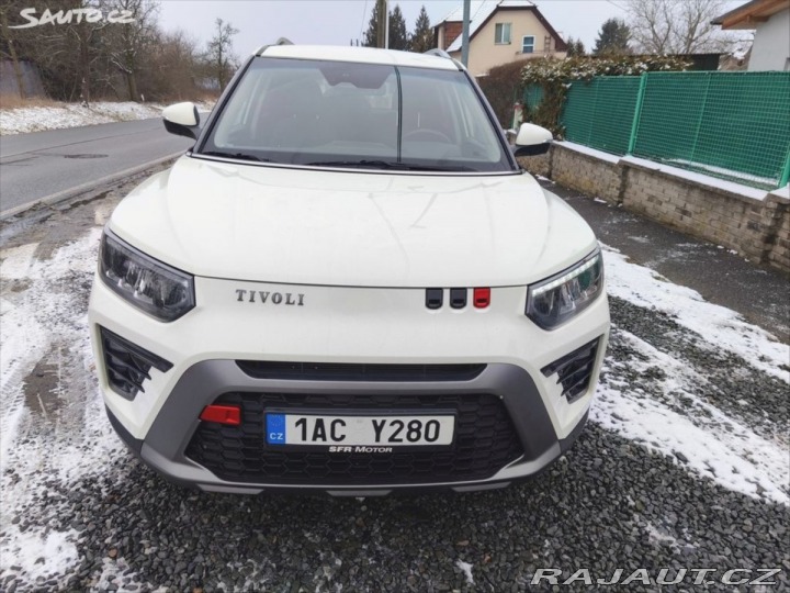 SsangYong Tivoli tovární záruka 4/29, odpo 1800