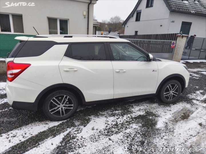 SsangYong Tivoli tovární záruka 4/29, odpo 1800