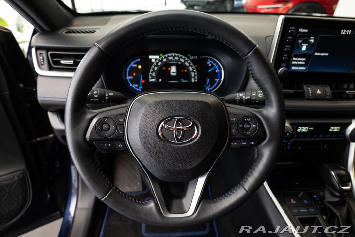 Toyota RAV4 Kamera/LED/Vyhřívaná seda 2020