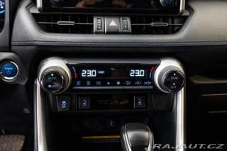 Toyota RAV4 Kamera/LED/Vyhřívaná seda 2020
