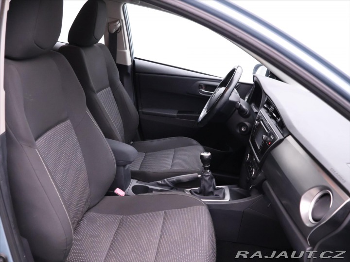 Toyota Auris 1,3 Dual VVT-i 73kW Klima 2013