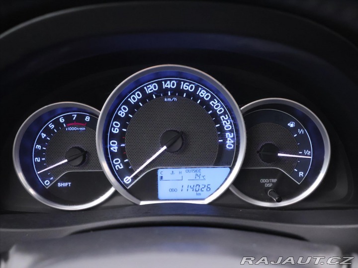 Toyota Auris 1,3 Dual VVT-i 73kW Klima 2013