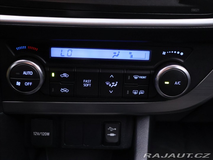 Toyota Auris 1,3 Dual VVT-i 73kW Klima 2013