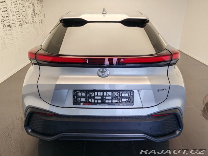 Toyota C-HR 2025