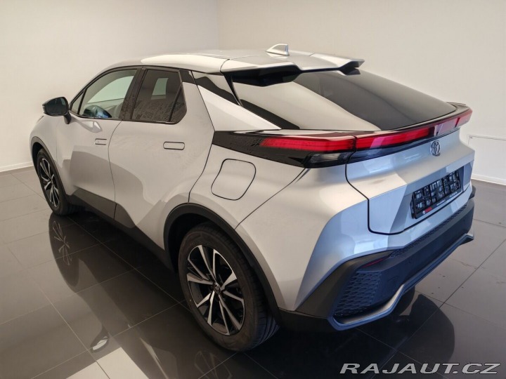 Toyota C-HR 2025