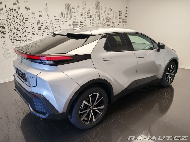 Toyota C-HR 2.0 Hybrid E-CVT Style 2025