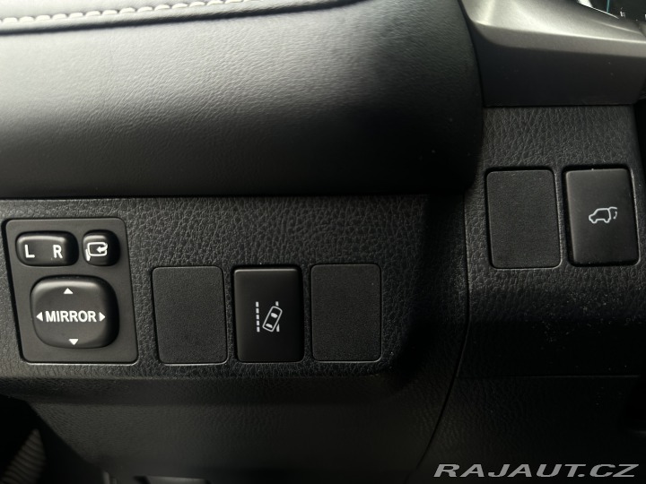 Toyota RAV4 2.5 Hybrid/4x4/Lounge/1MA 2018