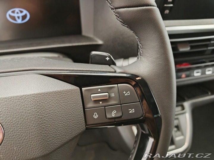 Toyota ProAce Verso FAMILY - L2 - 2.0L Diesel 2025