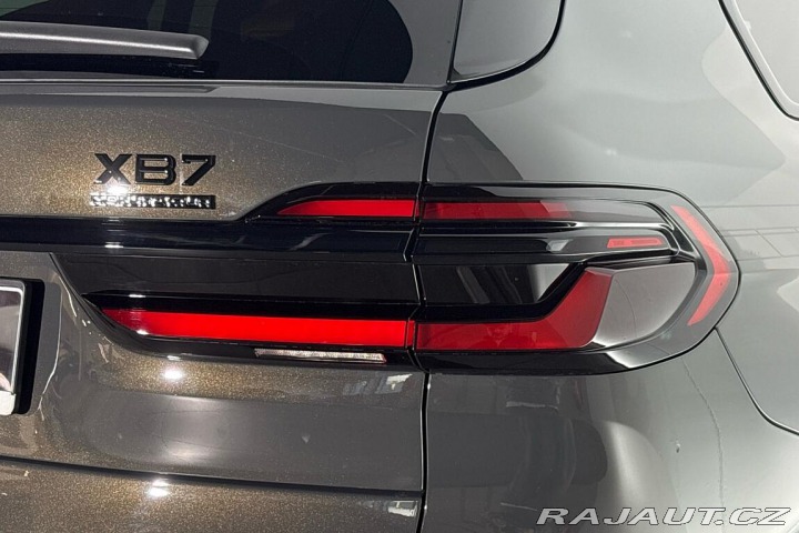 Alpina Ostatní modely XB7 2025