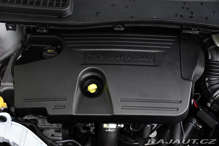 Ford Kuga 2,0TDCi AUT. A/C ČR 2017