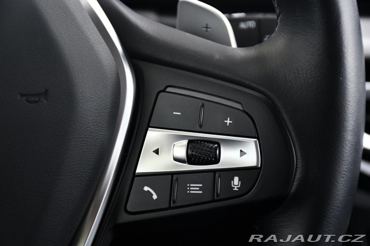 BMW 3 320d xDrive TAŽNÉ 1M ČR 2024