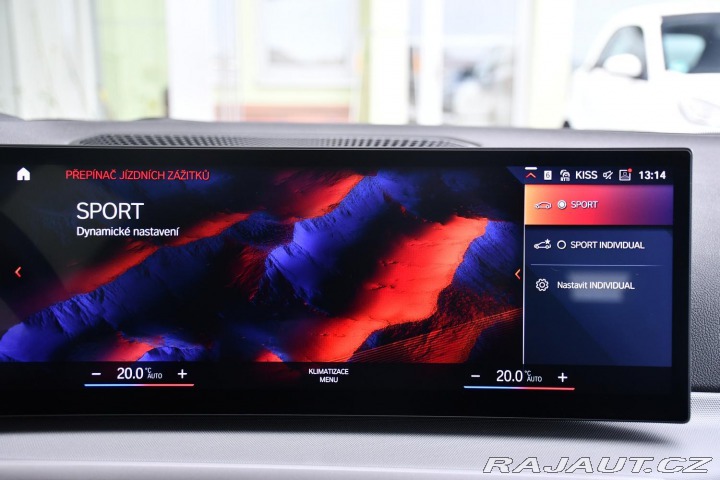 BMW 3 320d xDrive TAŽNÉ 1M ČR 2024