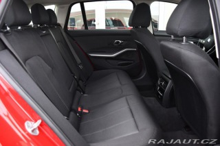 BMW 3 320d xDrive TAŽNÉ 1M ČR 2024