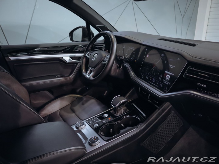 Volkswagen Touareg R-Line 4Motion 4.0 TDI 31 2020