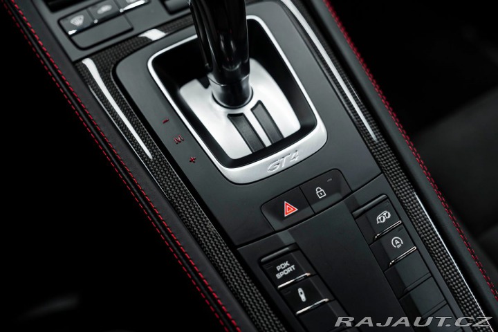 Porsche 718 GT4 2023