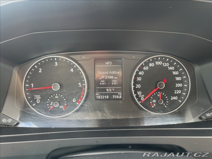 Volkswagen Transporter 2,0 TDi 110kw 8míst CZaut 2015
