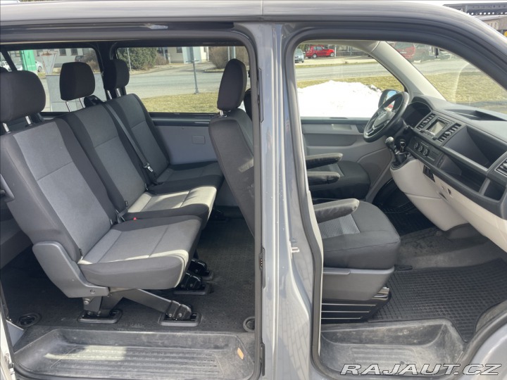 Volkswagen Transporter 2,0 TDi 110kw 8míst DPH C 2015