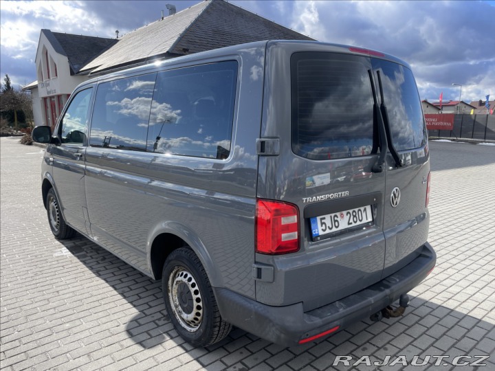 Volkswagen Transporter 2,0 TDi 110kw 8míst DPH C 2015