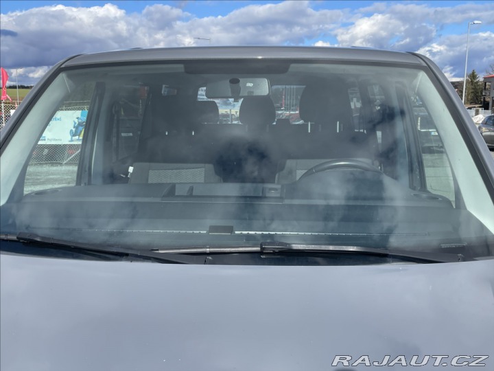 Volkswagen Transporter 2,0 TDi 110kw 8míst DPH C 2015