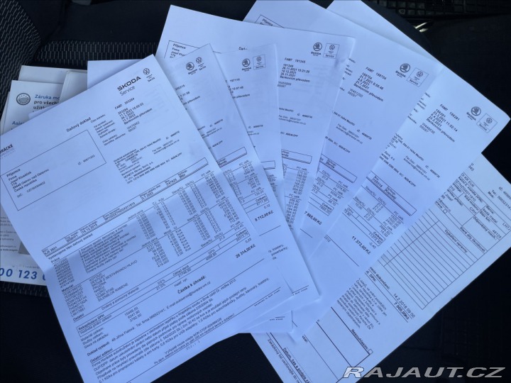 Volkswagen Transporter 2,0 TDi 110kw 8míst DPH C 2015