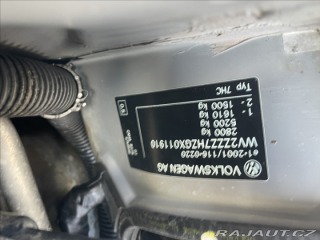 Volkswagen Transporter 2,0 TDi 110kw 8míst CZaut 2015