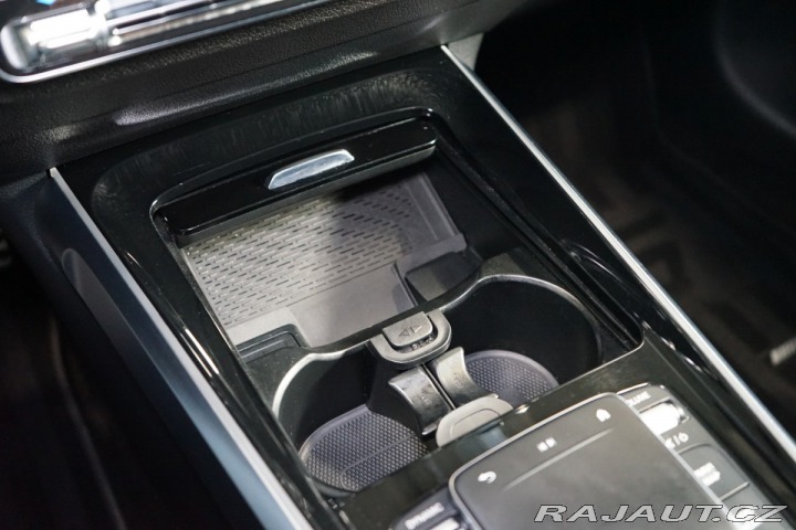 Mercedes-Benz GLB 200d*4M*AMG*TAŽNÉ*LED*CZ 2022