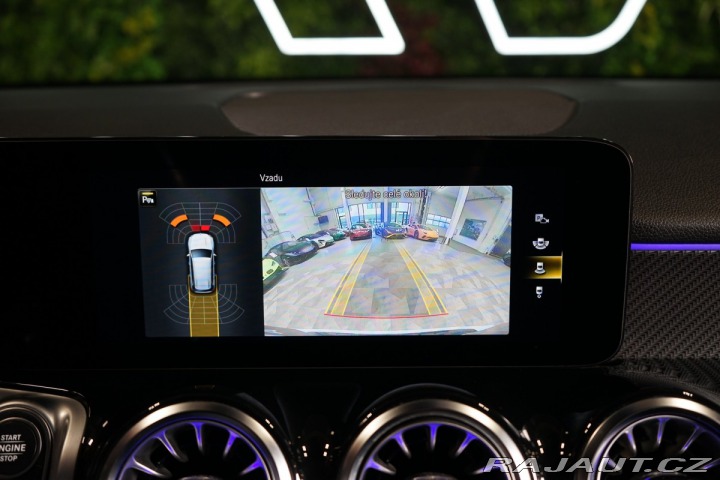 Mercedes-Benz GLB 200d*4M*AMG*TAŽNÉ*LED*CZ 2022