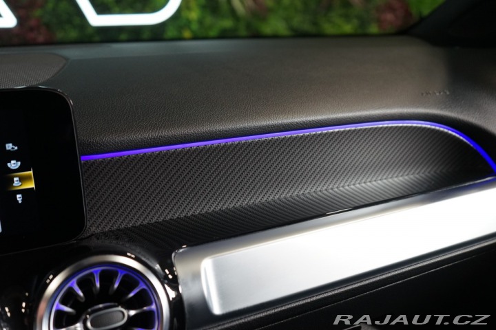 Mercedes-Benz GLB 200d*4M*AMG*TAŽNÉ*LED*CZ 2022