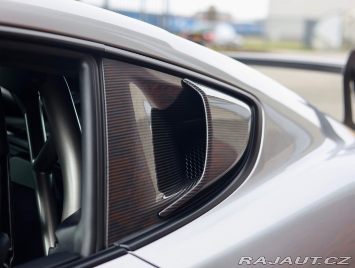 Porsche Cayman 718  GT4 RS PDK 2025