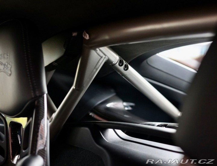 Porsche Cayman 718  GT4 RS PDK 2025