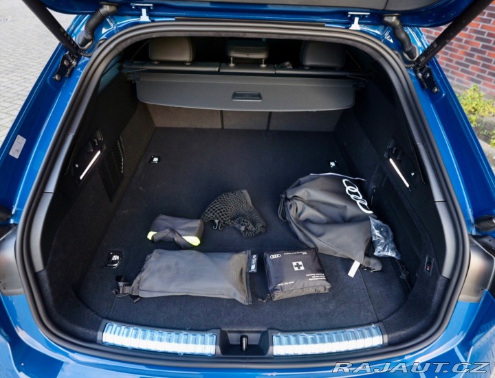 Audi A6 Avant  e-hybrid Quattro C 2025