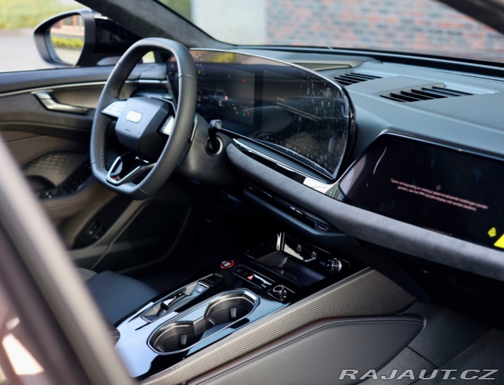 Audi A6 Avant  e-hybrid Quattro C 2025