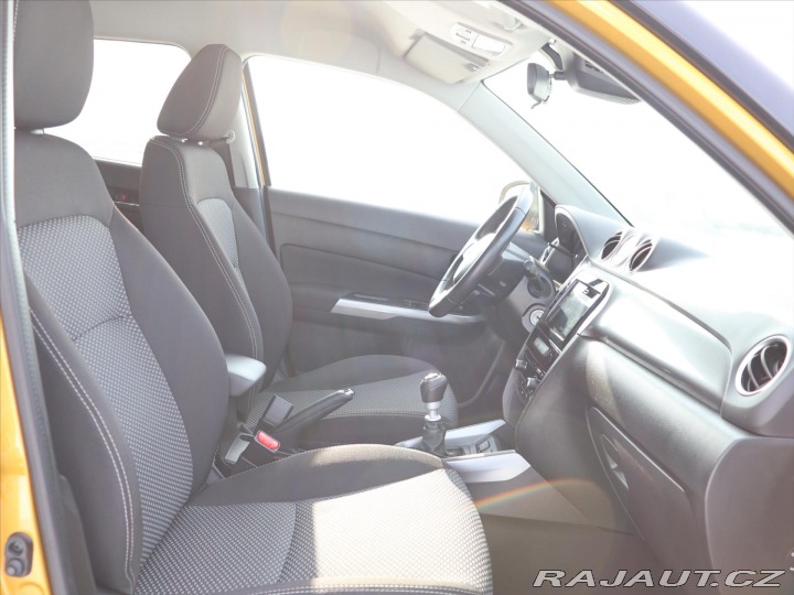 Suzuki Vitara 1,4 BoosterJet 95kw Navi 2020