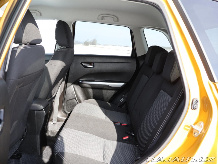 Suzuki Vitara 1,4 BoosterJet 95kw Navi 2020