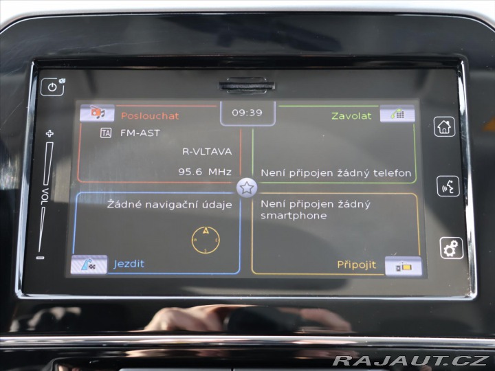 Suzuki Vitara 1,4 BoosterJet 95kw Navi 2020