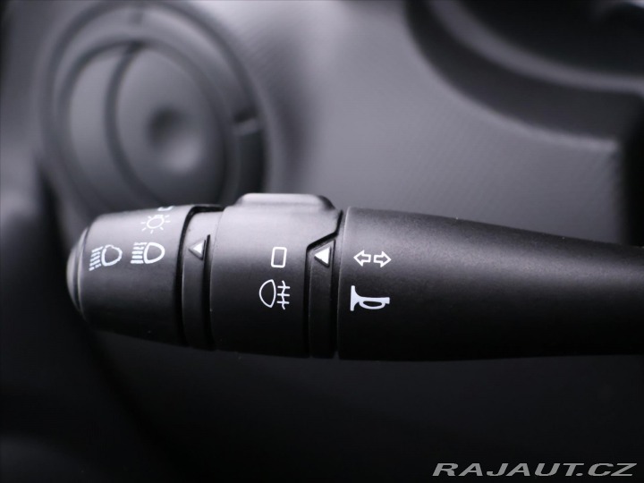 Dacia Duster 1,6 16V 77kW Serv.kn. Taž 2011