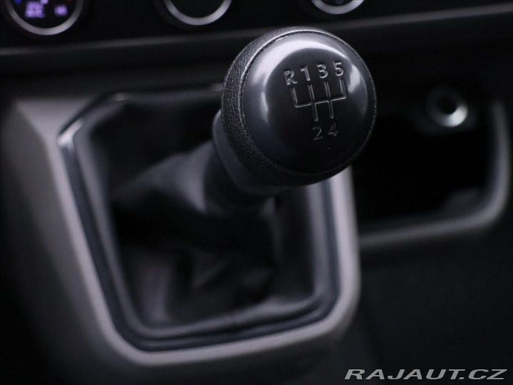 Volkswagen Transporter 2,0 TDI 81kW 9-míst Klima 2020