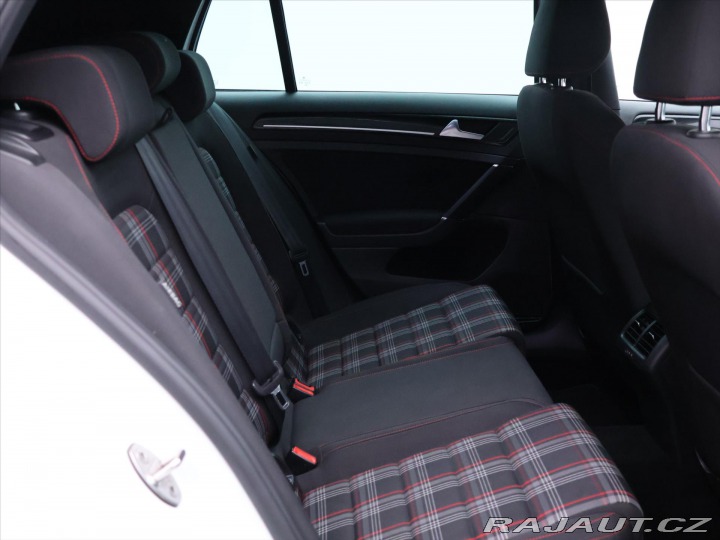 Volkswagen Golf 2,0 GTI 169kW Performance 2015