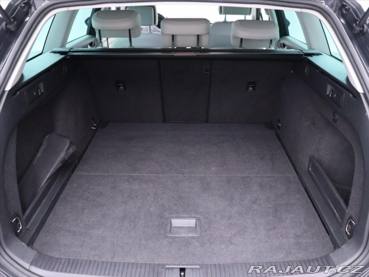 Volkswagen Passat 2,0 TDI CZ Elegance Kůže 2020