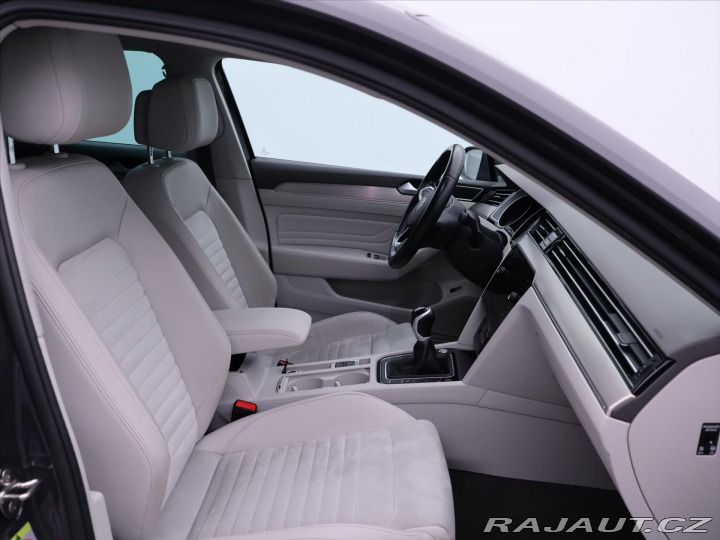 Volkswagen Passat 2,0 TDI CZ Elegance Kůže 2020