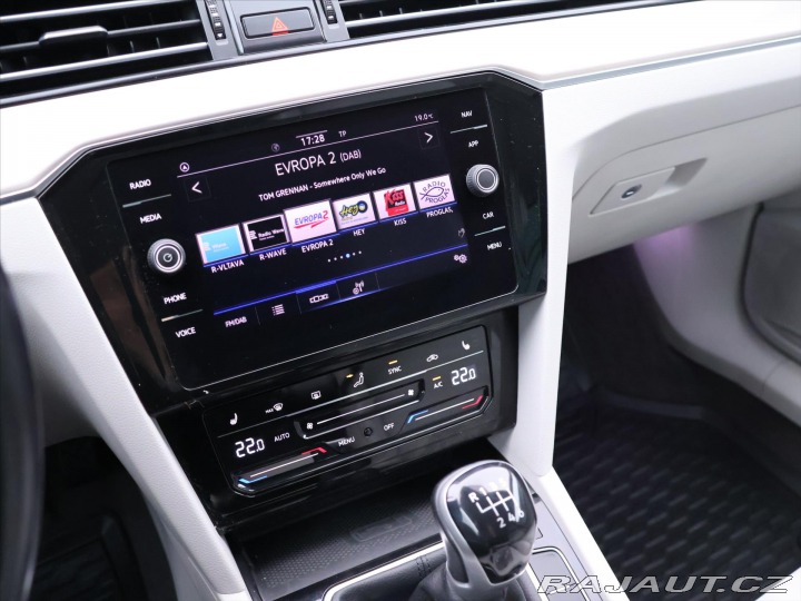 Volkswagen Passat 2,0 TDI CZ Elegance Kůže 2020