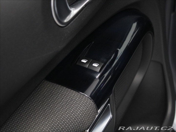 Citroën C4 Cactus 1,2 PT Shine KAM.1.maj.12 2017