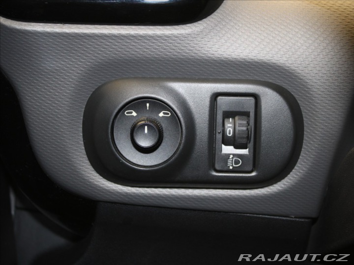 Citroën C4 Cactus 1,2 PT Shine KAM.1.maj.12 2017