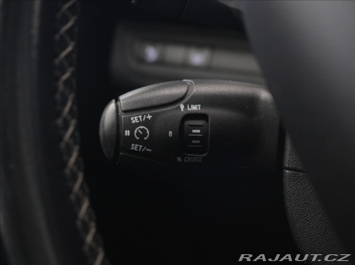 Peugeot 208 1,2 PT 81kW Pano.Alcan.10 2018