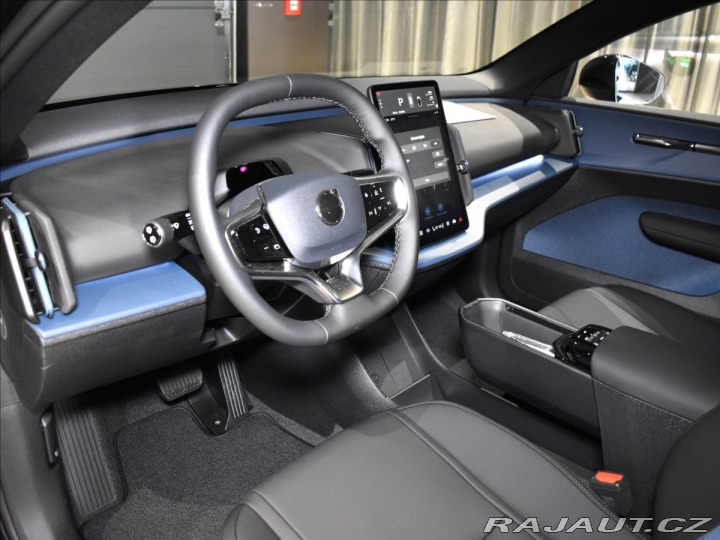 Volvo EX30 Ultra Twin motor perfor. 2026