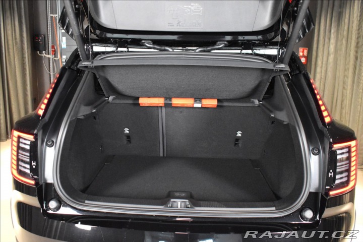 Volvo EX30 Ultra Twin motor perfor. 2026