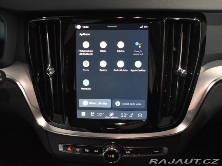 Volvo V60 2,0 B4  Core 2025